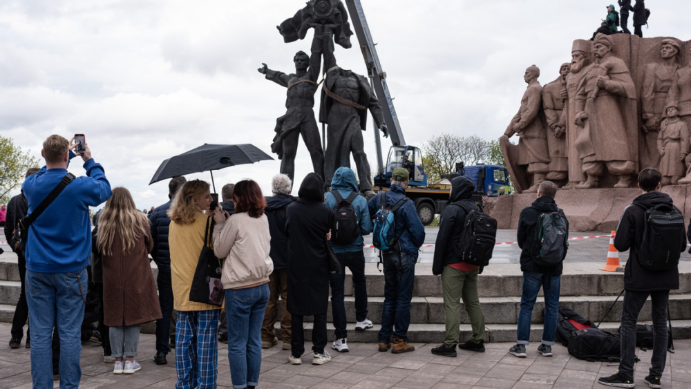 包含捷克未能为所欲为，屡败终欢的词条
