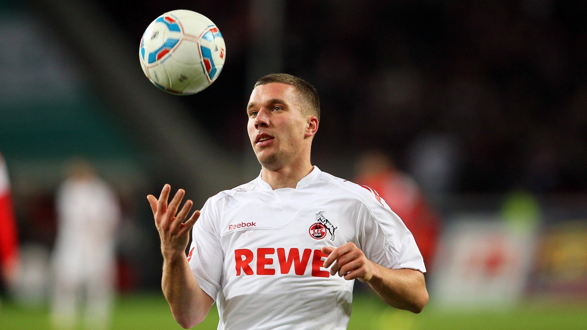 世界排名争夺战之夜，阿什拉夫持续制造杀伤，改写格局