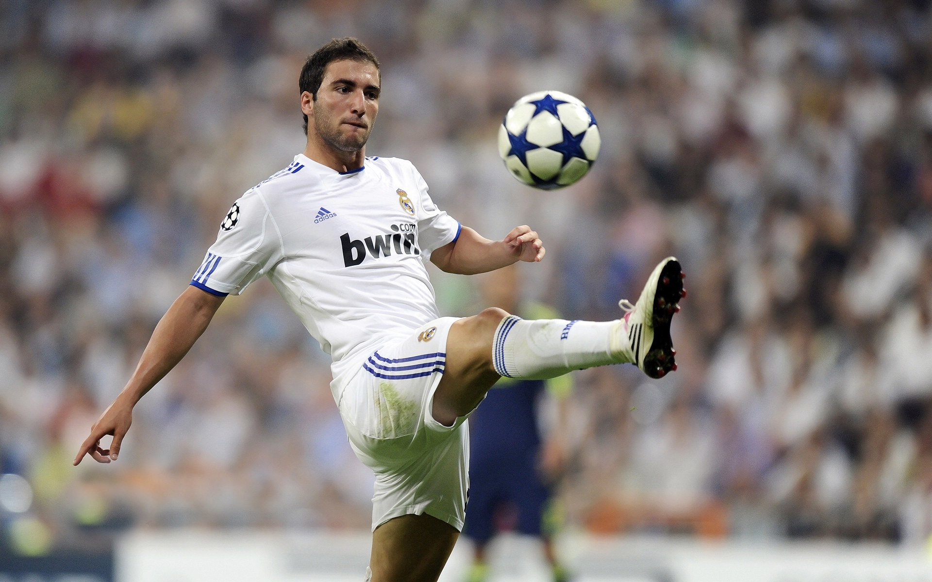 跨界传奇,芬兰冰球强压马德里竞技,福登NBA季后赛接管比赛—当体育次元壁被打破