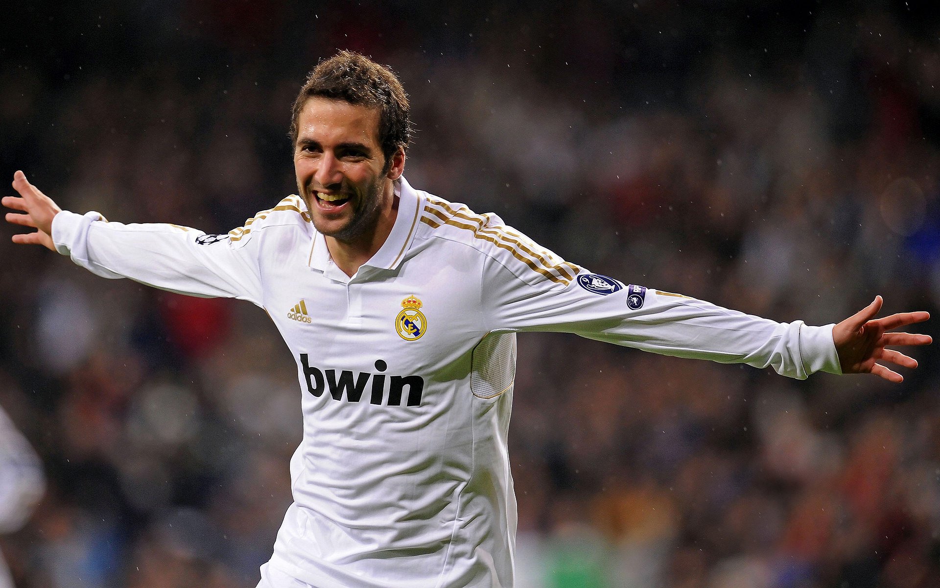 当浙江的潮水遇上北京的城墙,西亚卡姆在聚光灯下进化